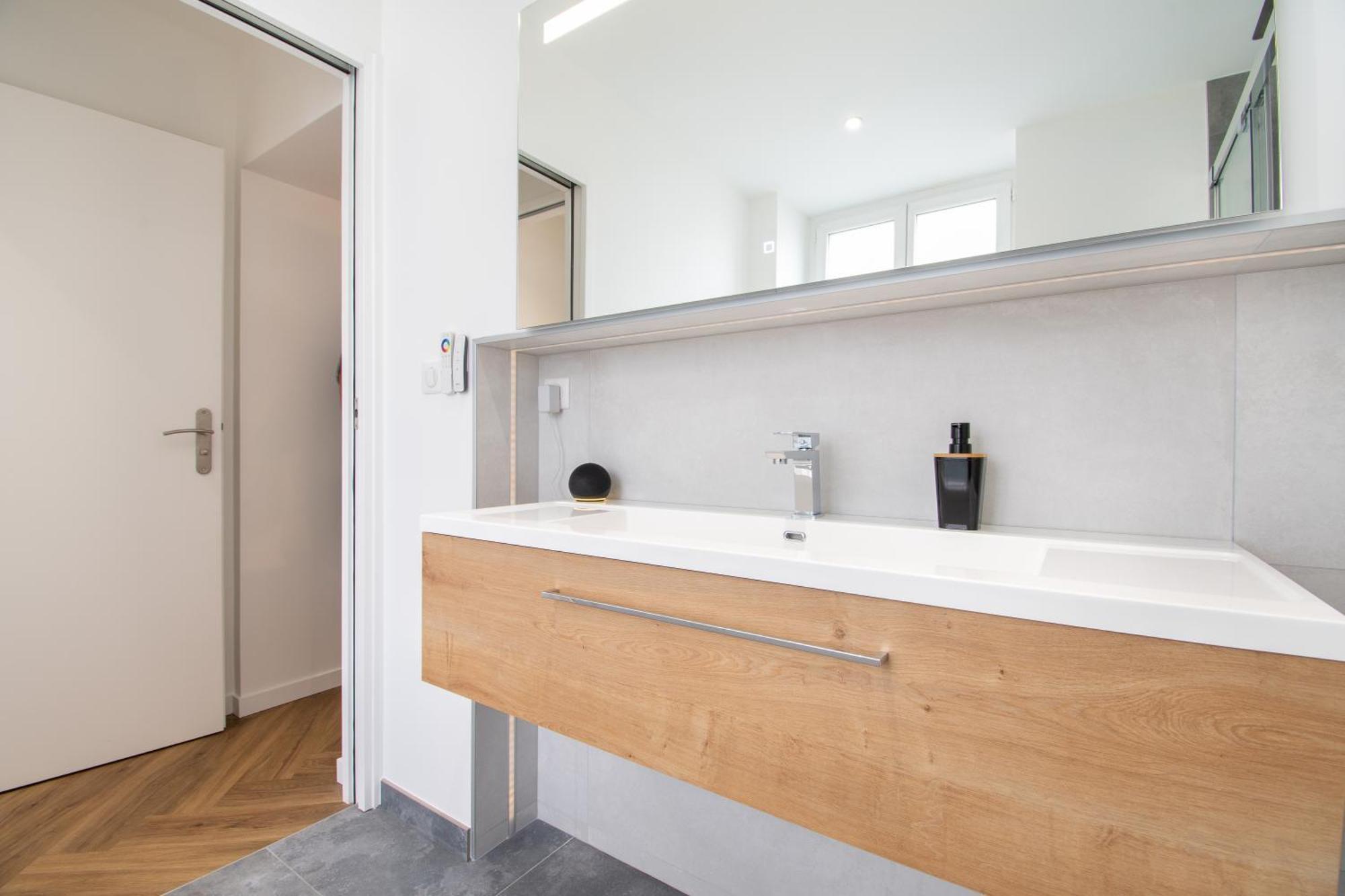 L'Appartement Des Ducs Avec Baignoire Double Нант Екстериор снимка