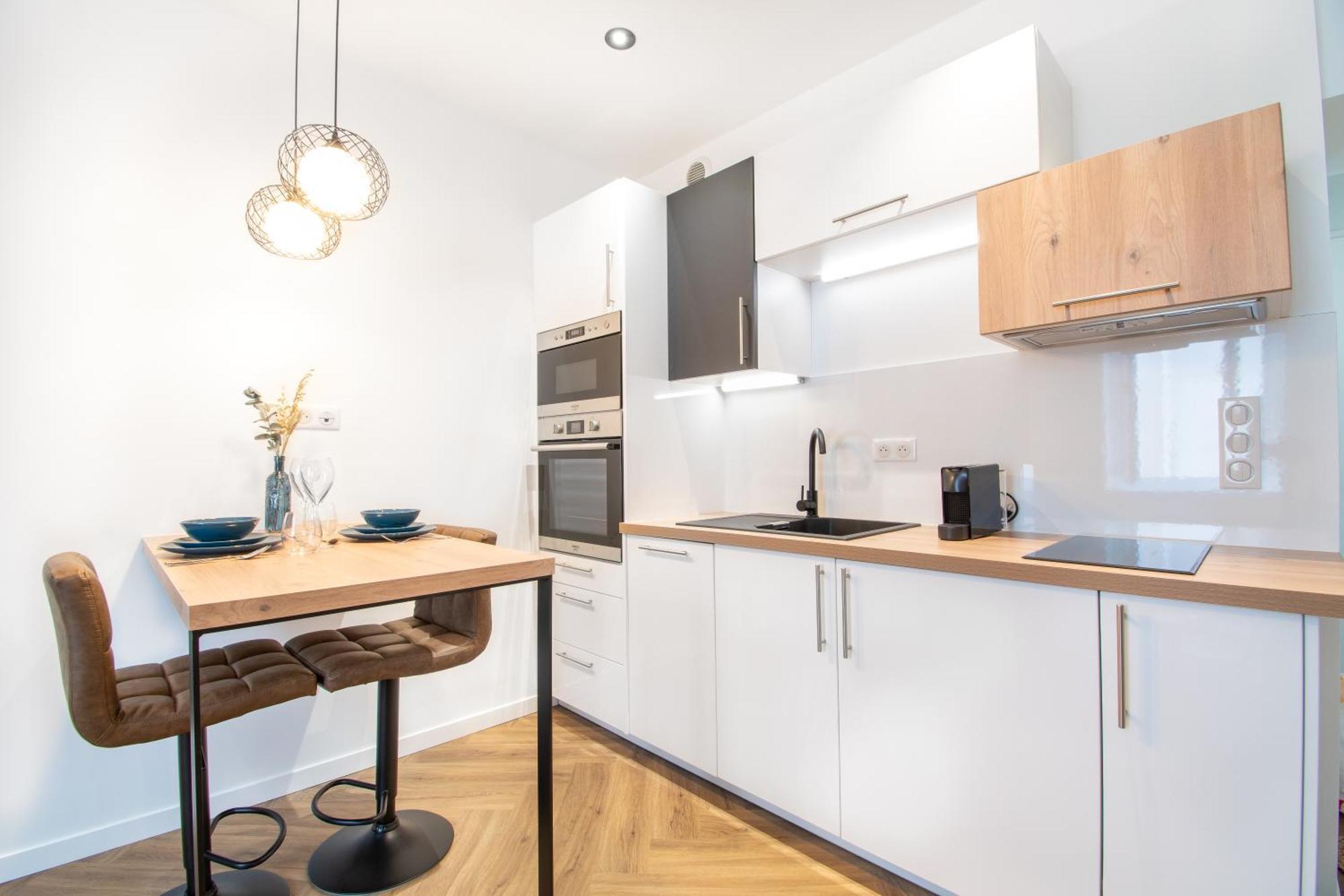 L'Appartement Des Ducs Avec Baignoire Double Нант Екстериор снимка